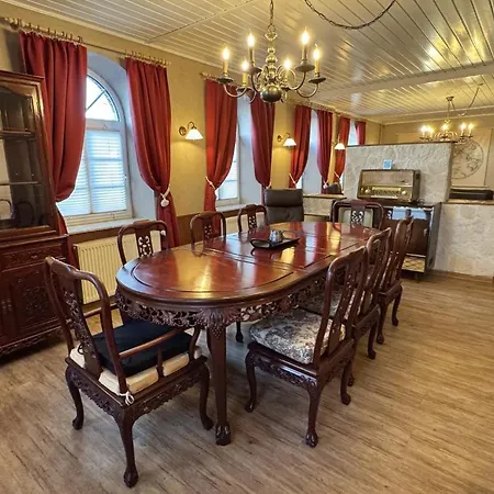 Hill Valley 1 Apartmán *