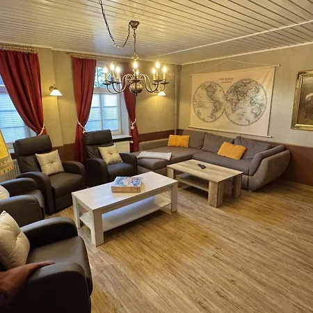 Hill Valley 1 Ochtersum