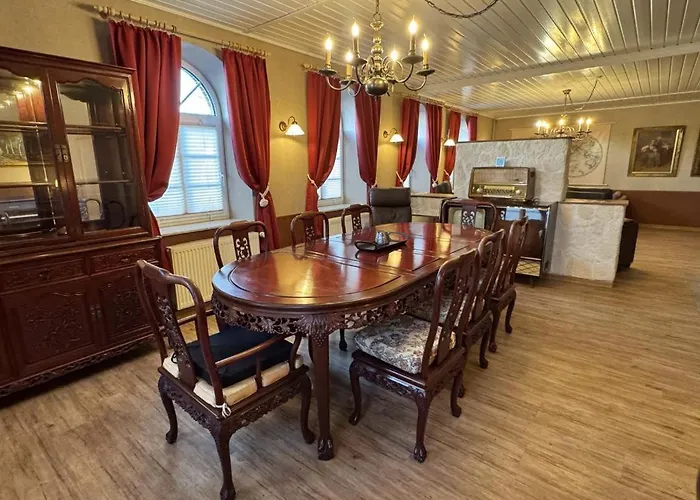 Hill Valley 1 Apartamento *