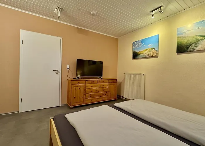 Hill Valley 1 Ochtersum